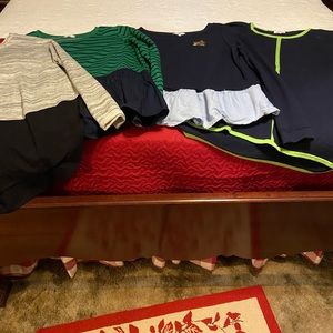 4 large Crown and Ivey tops. All I like new condition. All size large.